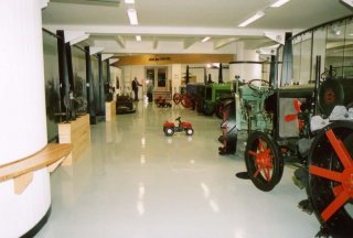 Národní zemědělské muzeum - stálá expozice Jede traktor