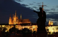 praha-nocni-hrad