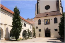 Pha1 - Kostel panny Marie sněžné0604