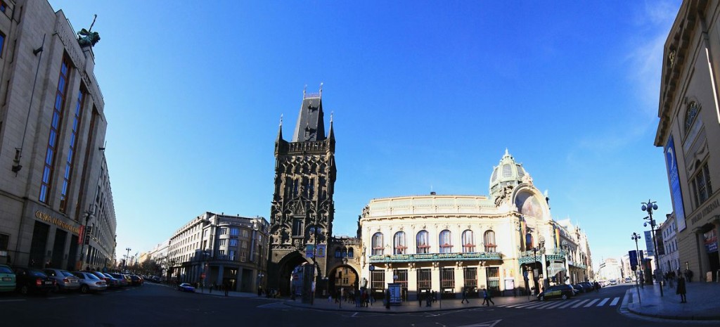 Prašná brána a Obecní dům_panorama