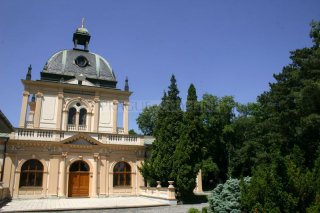 Nový židovský hřbitov - obřadní síň