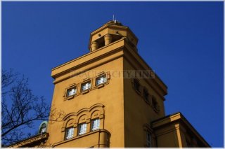 Telefonní ústředna ve Fibichově ulici na Pražském Žižkově