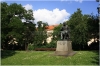 Praha 2 - Karlovo náměstí a socha českého vědce J.E. Purkyně 