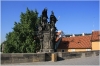 19. Sousoší sv. Vincence Ferrarského a sv. Prokopa