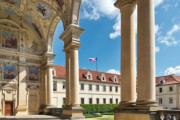 Setkání senátorů s občany a doprovodný hudební program 